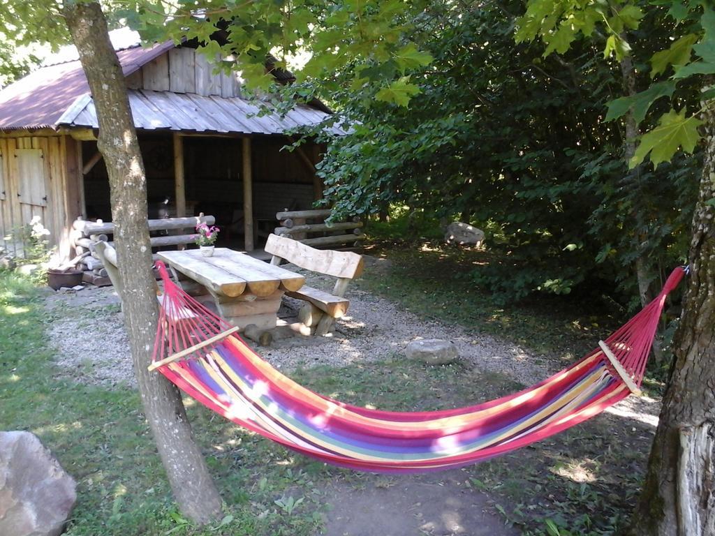 Tonise Holiday Houses Lilbi  Rum bild