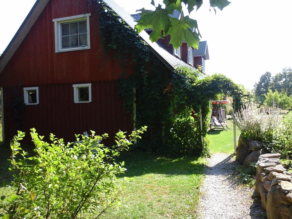 Tonise Holiday Houses Lilbi  Rum bild