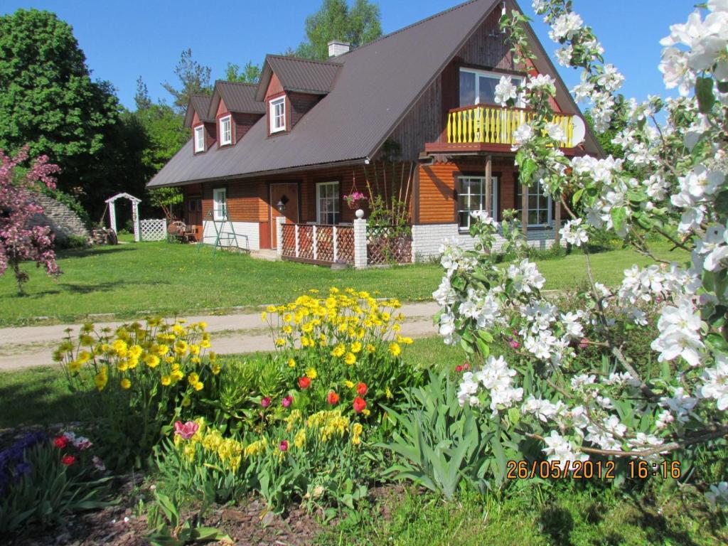 Tonise Holiday Houses Lilbi  Rum bild