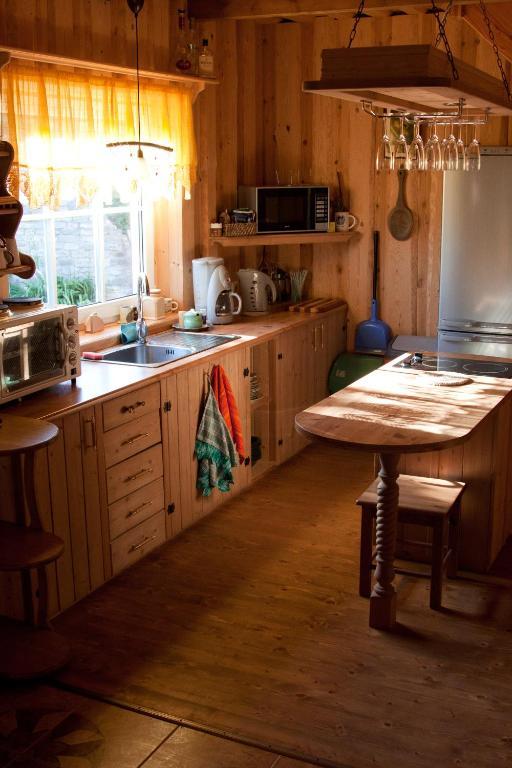 Tonise Holiday Houses Lilbi  Rum bild